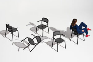 fatboy-toni-armchair-anthracite-1920x1280-masterpiece-03-103810