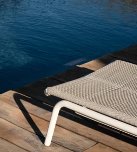 aspect9x10md__VincentSheppard_KodoSunlounger_A2_1000X800_72DPI