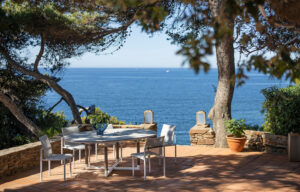 ef8263f8-b0f9-4502-89a5-9e24fc4f32cf