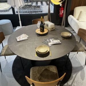 Salon Cyclone Calligaris